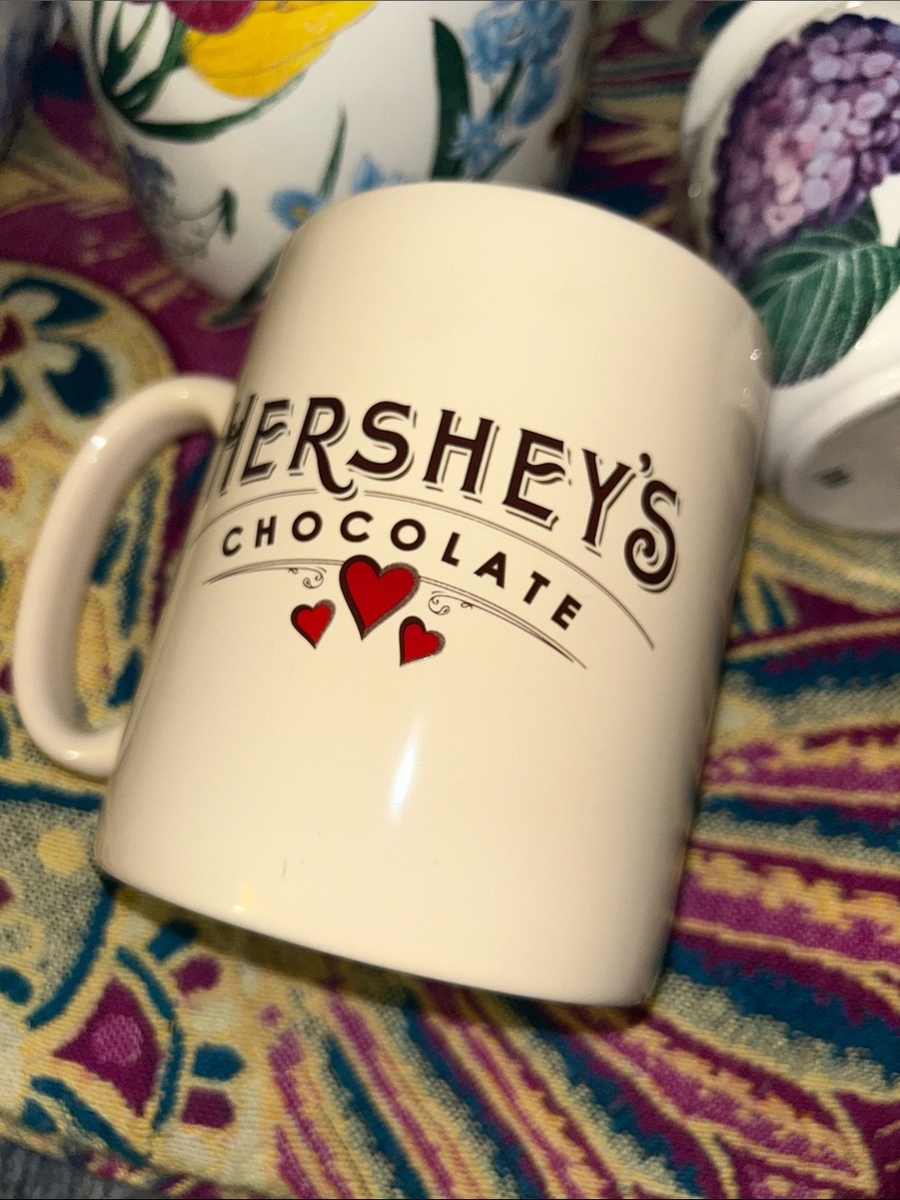Authentic Hersheys giant mug - Picture 2 of 6